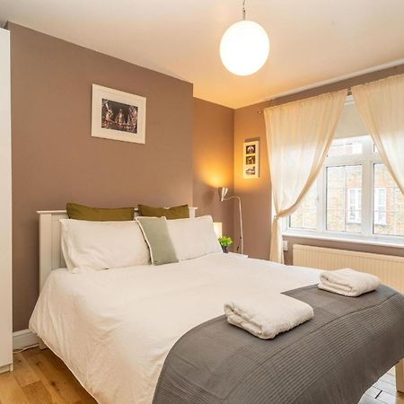 Location! 2 Bed/2Bath - Pro Host Londres Exterior foto