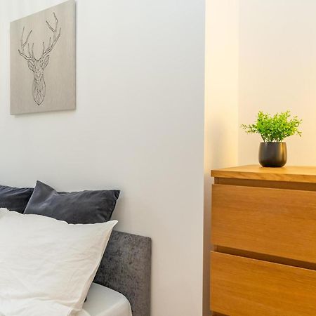 Location! 2 Bed/2Bath - Pro Host Londres Exterior foto